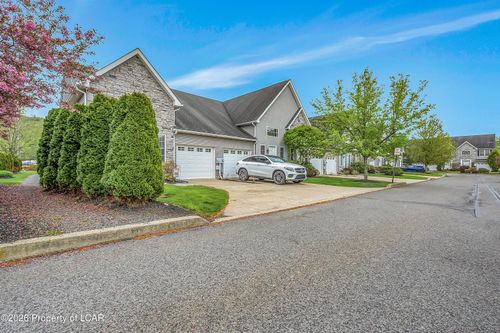 45 Marina Dr, Harveys Lake, PA, 18618-9771 | Card Image