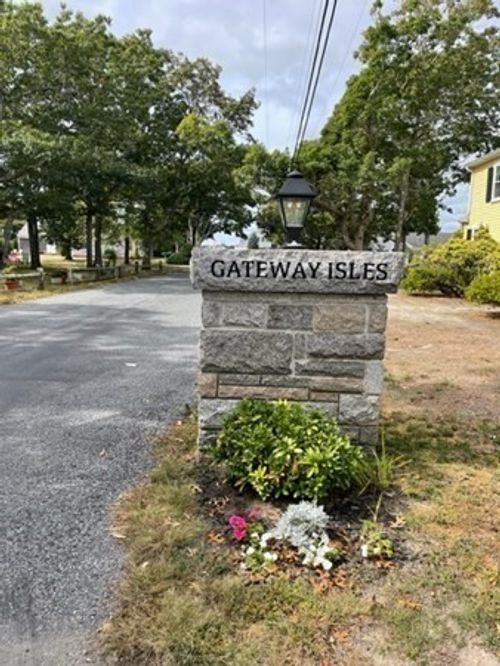 58 Neptune Ln, South Yarmouth, MA, 02664-5119 | Card Image