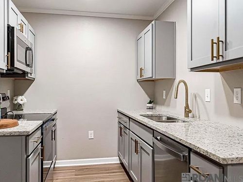 9986 Avenue C, Baton Rouge, LA, 70807-3625 | Card Image