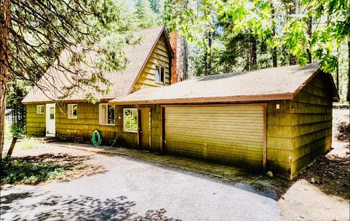 7982 Bridle Path Way, Pollock Pines, CA, 95726-9642 | Card Image