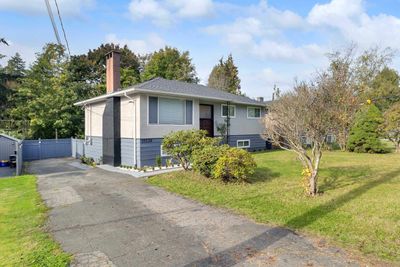 11039 Taylor Way, House other with 5 bedrooms, 3 bathrooms and 4 parking in Delta BC | Image 2