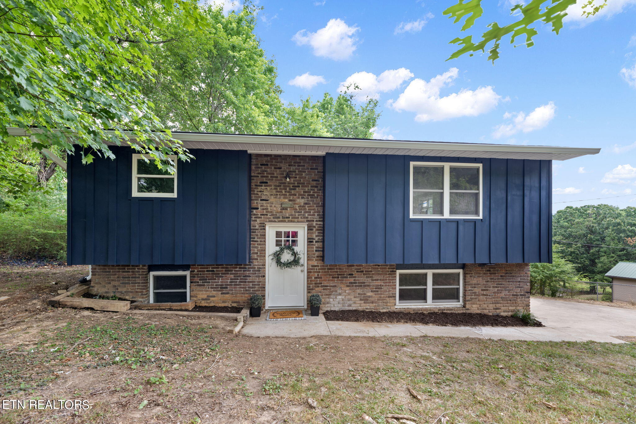 Winchester St, Rockwood, TN 37854