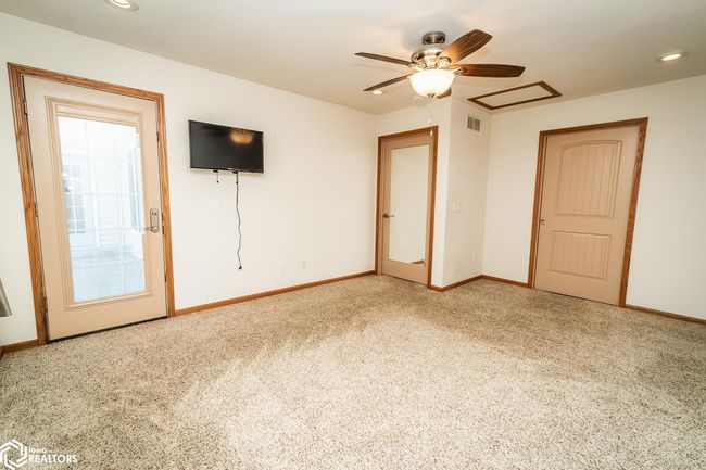 403 E Carleton St, House other with 6 bedrooms, 4 bathrooms and null parking in Toledo IA | Image 15