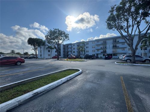 apt-104-1221 Sw 122nd Ave, Miami, FL, 33184-2800 | Card Image