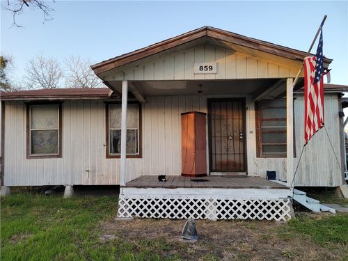 859 W Avenue E, Robstown, TX, 78380-2564 | Card Image