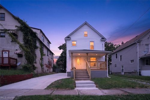 843 Chester Ave, Akron, OH, 44314-2801 | Card Image