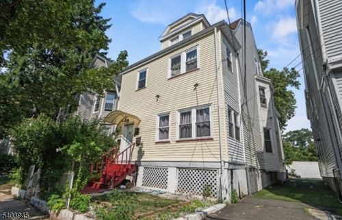 8 Treacy Ave, Newark, NJ, 07108-1623 | Card Image