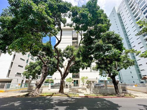 801-76 Calle Kings Ct, San Juan, PR, 00911-1652 | Card Image