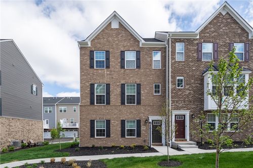 225 Chital Ln, Cranberry Twp, PA, 16066-3919 | Card Image