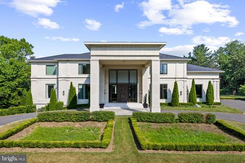 8880 Bradley Blvd, BETHESDA, MD, 20817-2607 | Card Image