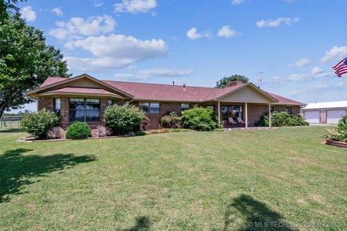 3901 E 440 Rd, Adair, OK, 74330-3043 | Card Image