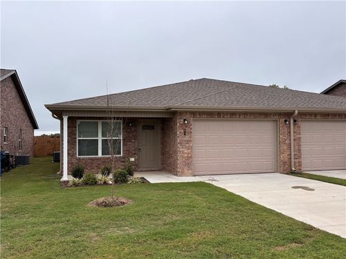 617 Nw 68th Ave, Bentonville, AR, 72713 | Card Image