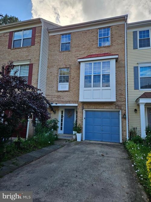 6163 Kendra Way, CENTREVILLE, VA, 20121-5311 | Card Image