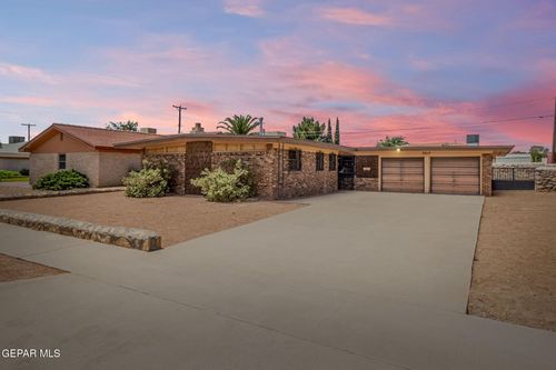 3217 Shetland Road, El Paso, TX, 79925 | Card Image