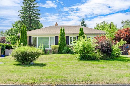 64 Mill St, Ajax, ON, L1S6K6 | Card Image