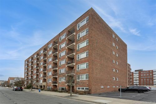 apt-4d-740 E Broadway, Long Beach, NY, 11561-4704 | Card Image