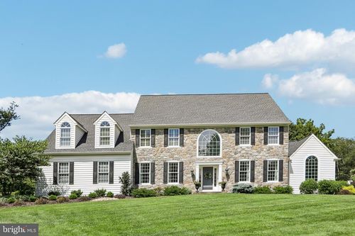 3696 Coldbrook Cir, DOYLESTOWN, PA, 18902-5456 | Card Image