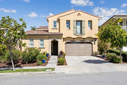 627 E Orange Blossom Way, Azusa, CA, 91702-1580 | Card Image