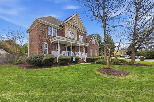 715 Wentworth Dr, Chesapeake, VA, 23322-7381 | Card Image