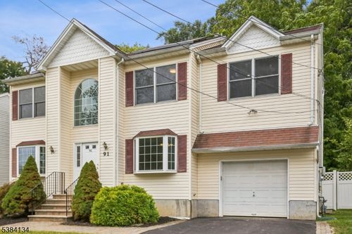 91 Farmingdale Dr, Parsippany, NJ, 07054-3042 | Card Image