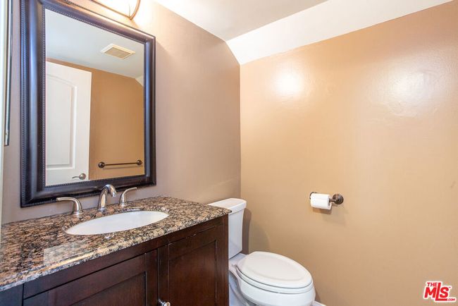 11 - 910 19 Th St, Condo with 3 bedrooms, 3 bathrooms and 2 parking in Santa Monica CA | Image 13