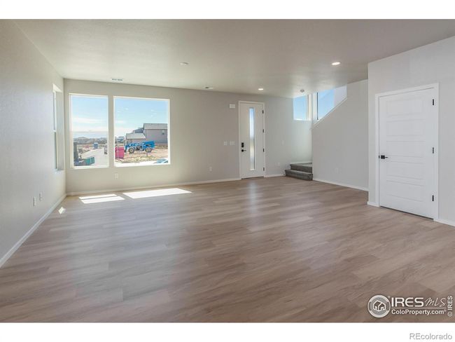 LIVING ROOM | Image 4