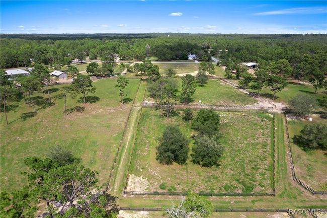4749 N Pink Poppy Dr, House other with 3 bedrooms, 2 bathrooms and 4 parking in BEVERLY HILLS FL | Image 68