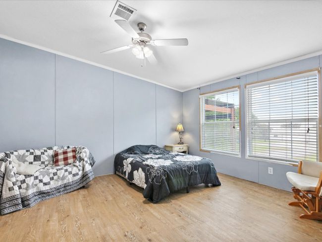 403 Se County Road 3048 C, House other with 3 bedrooms, 2 bathrooms and null parking in Corsicana TX | Image 17