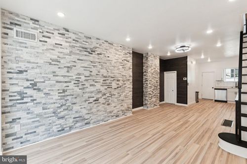 2242 S Bonsall St, PHILADELPHIA, PA, 19145-3209 | Card Image