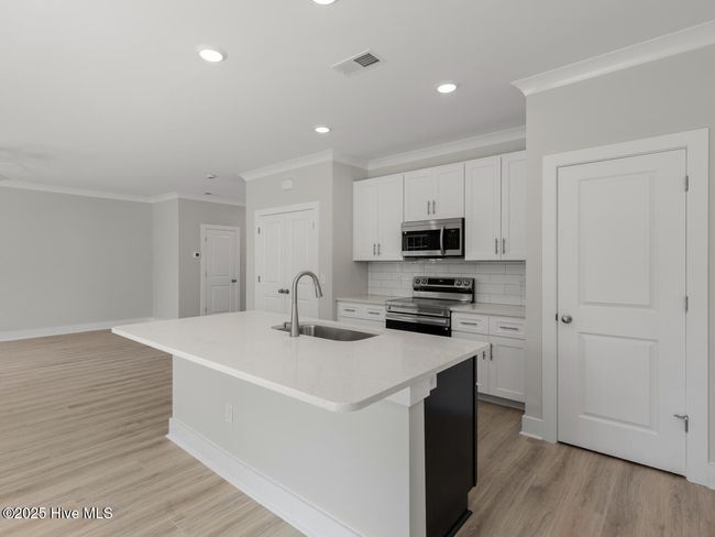 412 Triton Ln, Townhouse with 3 bedrooms, 3 bathrooms and 2 parking in Surf City NC | Image 7