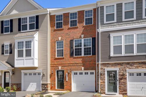 10745 Caledonia Meadow Dr, MANASSAS, VA, 20112-5894 | Card Image