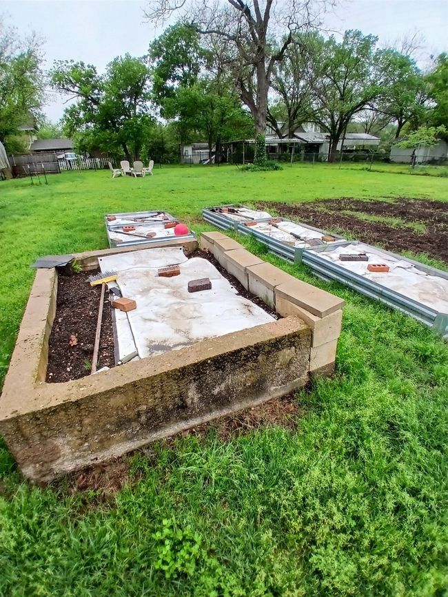 300 Nw 2 Nd St, House other with 2 bedrooms, 2 bathrooms and null parking in Hubbard TX | Image 33