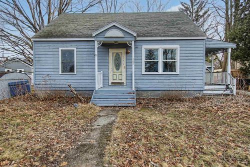 101 Cherokee Ave, Essex Junction, VT, 05452-3557 | Card Image