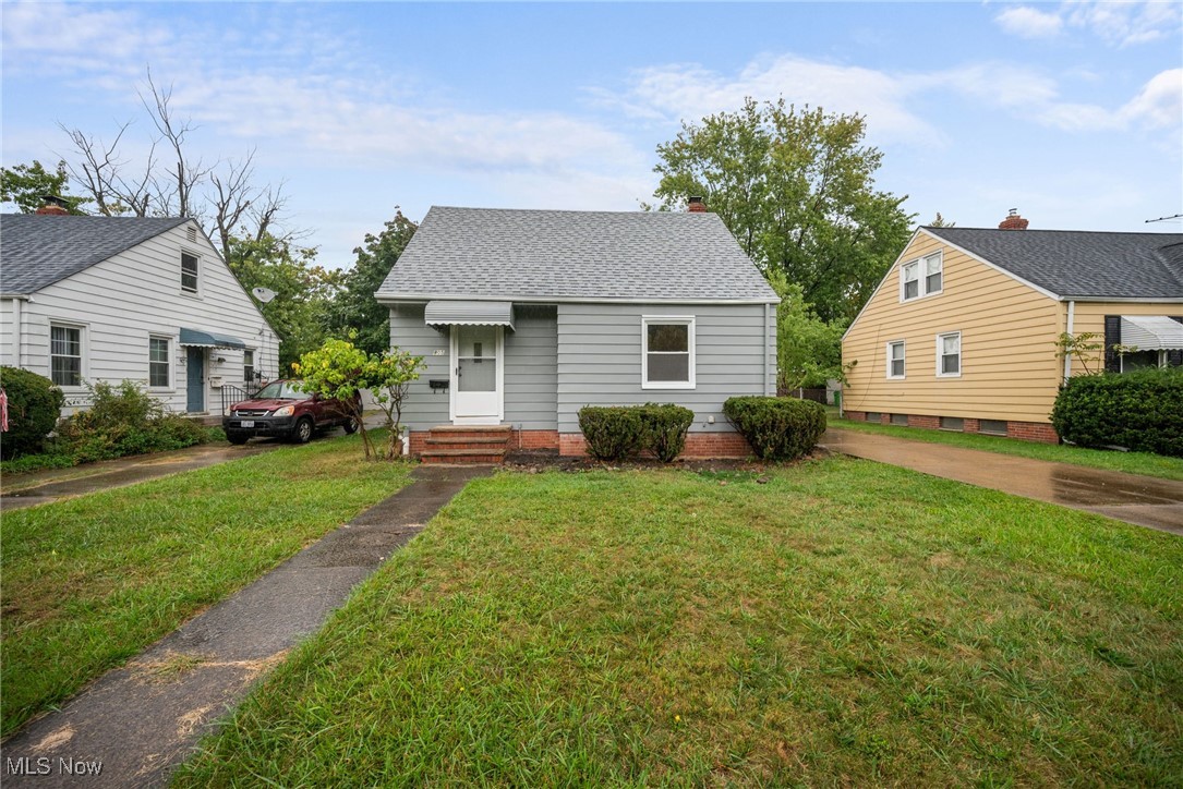 254th St, Euclid, OH 44132