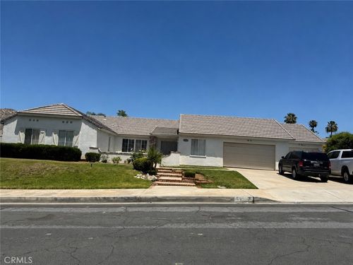 24700 Morning Mist Dr, Moreno Valley, CA, 92557-3202 | Card Image
