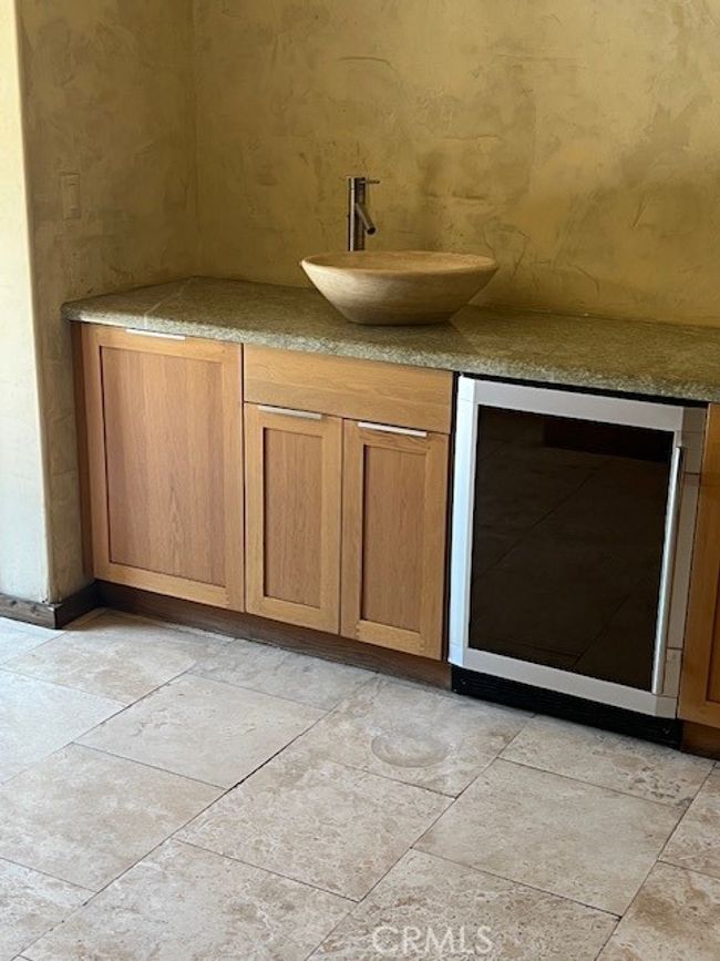 14720 Valerio St, House other with 5 bedrooms, 4 bathrooms and 2 parking in Van Nuys CA | Image 8