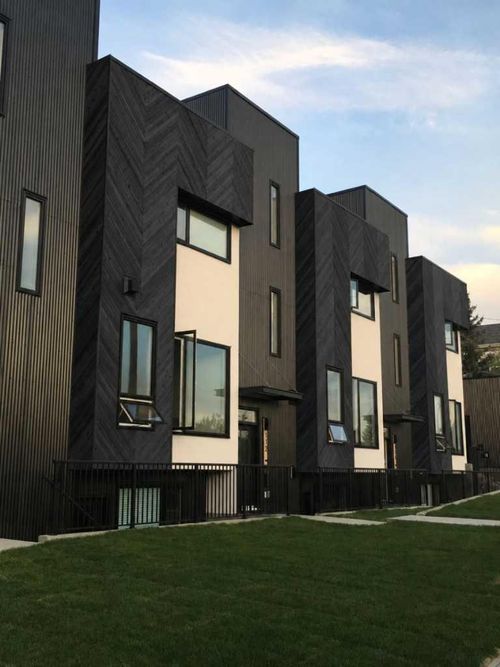 112 21 St Nw, Calgary, AB, T2N5C3 | Card Image