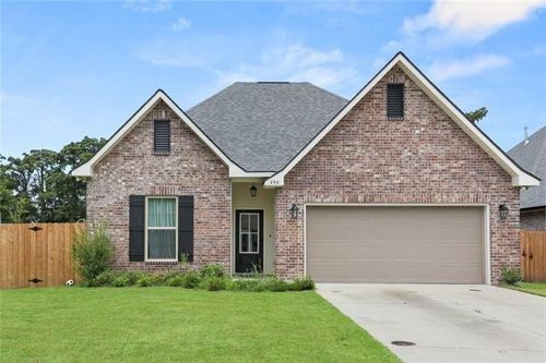290 Hidden Cypress Dr, Belle Chasse, LA, 70037-1763 | Card Image