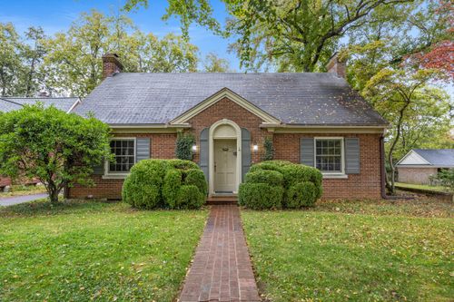 215 Chenault Rd, Lexington, KY, 40502-2306 | Card Image