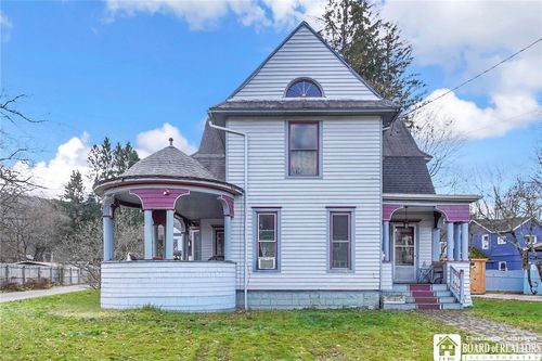 121 Jefferson St, Salamanca, NY, 14779-1736 | Card Image