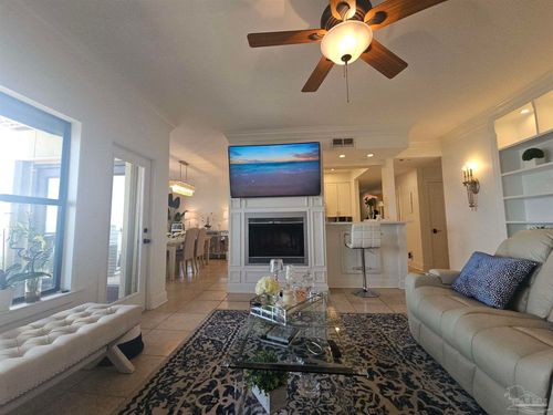 90 Bay Bridge Dr, Gulf Breeze, FL, 32561-4467 | Card Image