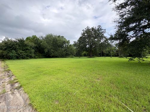 504 Cedar Ave, Pass Christian, MS, 39571 | Card Image