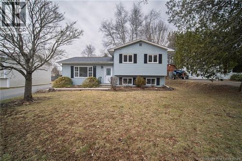 132 Piercy Cres, Fredericton, NB, E3B7G3 | Card Image