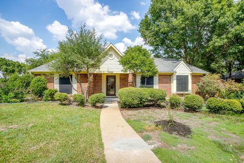 1033 Filmore Dr, Plano, TX, 75025-2505 | Card Image