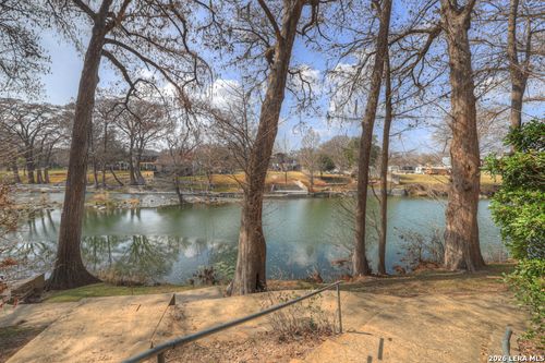 203-1247 Gruene Rd, New Braunfels, TX, 78130-3003 | Card Image