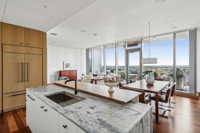 UNIT-3101 - 255 Hennepin Ave, Condo with 1 bedrooms, 2 bathrooms and null parking in Minneapolis MN | Image 23
