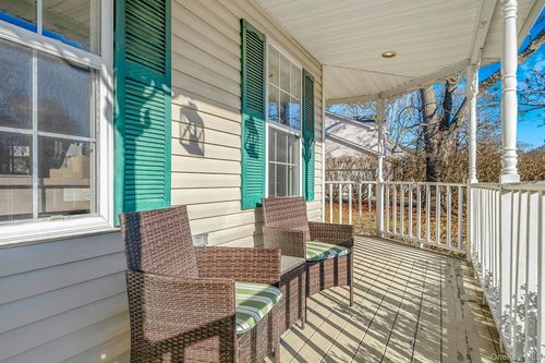 9 Minto Ct, Centereach, NY, 11720-2884 | Card Image