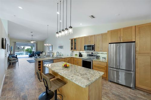 3-2266 Stacil Cir, Naples, FL, 34109-8703 | Card Image