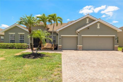 2115 Grove Dr, NAPLES, FL, 34120-7566 | Card Image