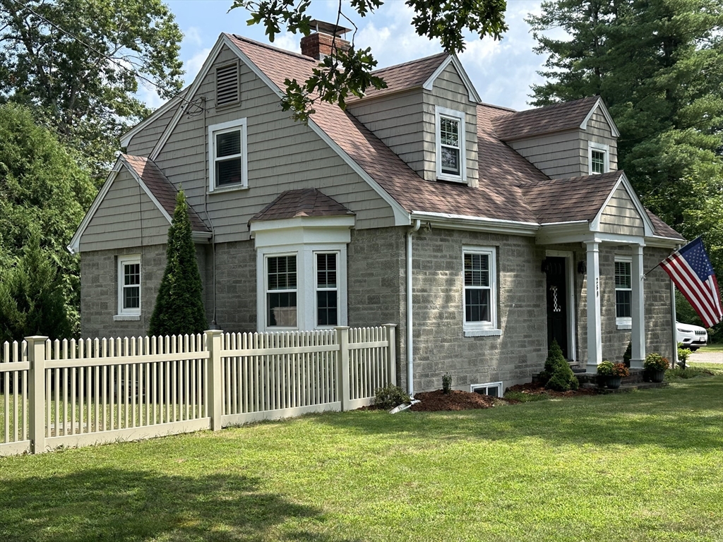 Mount Vernon Ave, North Attleboro, MA 02760